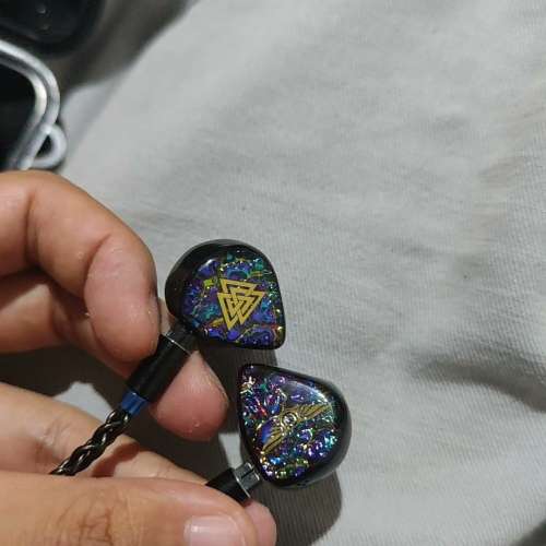 不建議各位買復刻品耳機