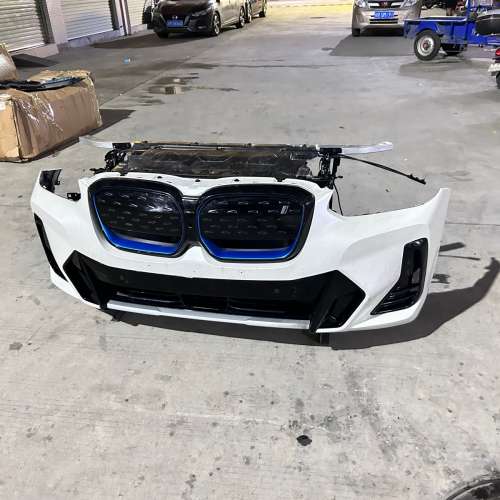 宝马X3、G01前嘴