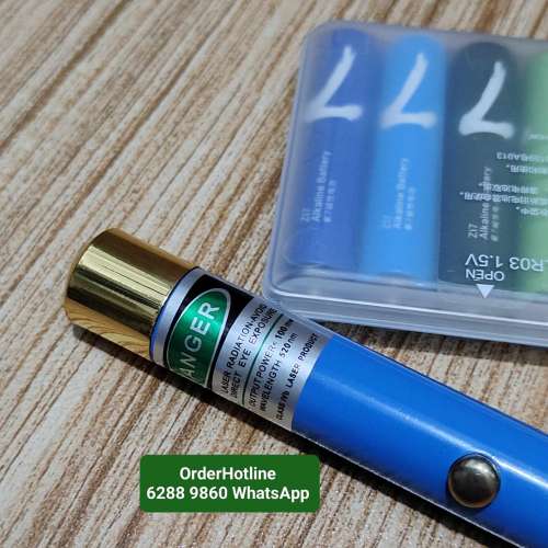天文觀星筆 強綠激光  鐳射。價格包括2枚AAA鹼性電池. Laser Pointer. 2 AAA alkal...