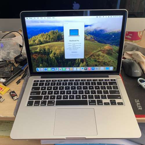 Apple MacBook Pro 13 [2015] (Core i5 / 13.3" Retina / 最新MacOS Sonoma)
