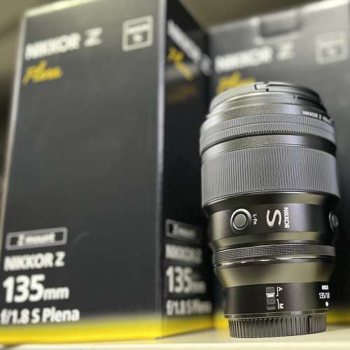 Nikon Z 135mm f/1.8 S Plena