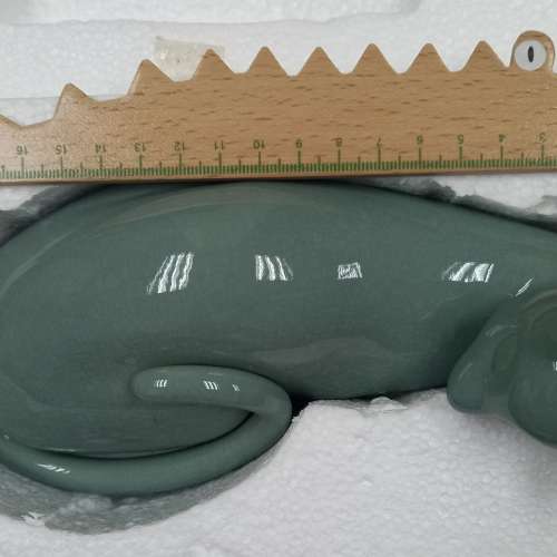 Avian Porcelain Celadon Laying Cat 青瓷貓