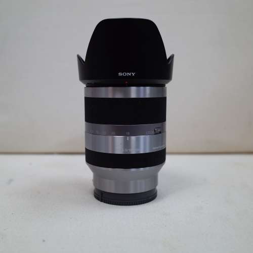 Sony SEL18200 18-200mm FF 等效 28-300mm