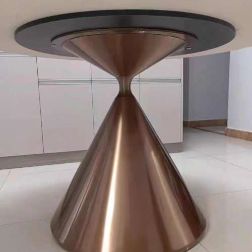 岩板圓形餐枱一張