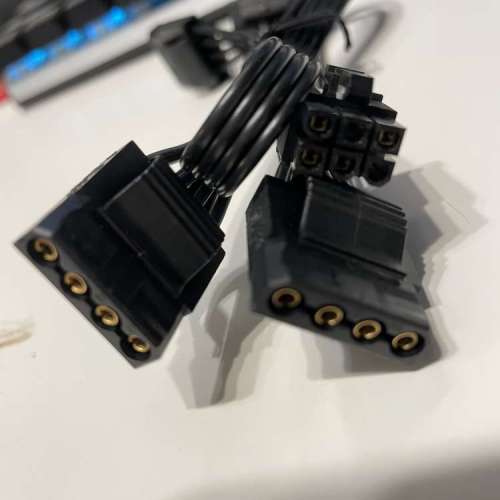 少用 Corsair AX1500i PSU 1500W 全模組鈦金火牛