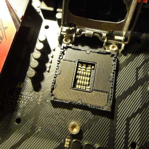 ASUS ROG STRIX Z370-H GAMING  ATX主版 ((正版Window10Pro啟動碼)) Socket 1151 ...