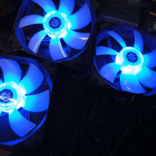 Bitspower Touchaqua  12cm ARGB 風扇三把連住帶線控(包螺絲)