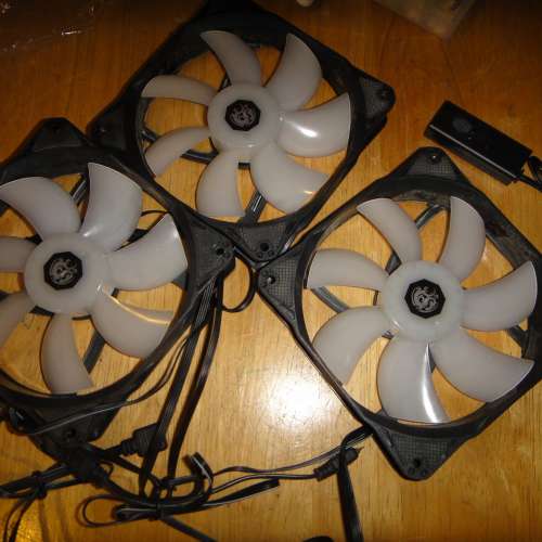 Bitspower Touchaqua  12cm ARGB 風扇三把連住帶線控(包螺絲)