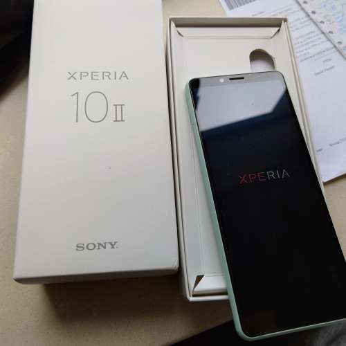Sony Xperia 10 II 4 +128 gb (90% new) 粉藍