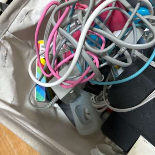 新淨全正常 Wii 主機連兩個手制 和火牛  Nintendo Wii Console With Controller & ...