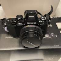 Olympus OM-D EM10 +Panasonic 20mm / F1.7