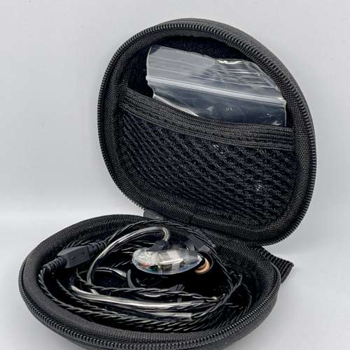 Alclair Curve Universal Monitor (新月型耳機)