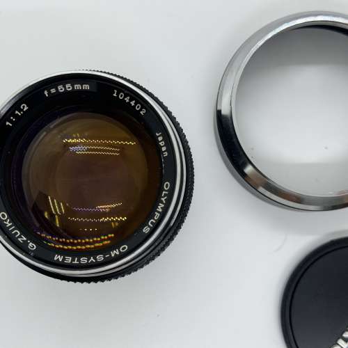 Olympus OM 55mm F1.2 連遮光罩