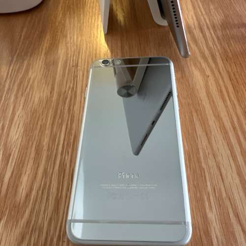 iPhone 6s 64G 銀色