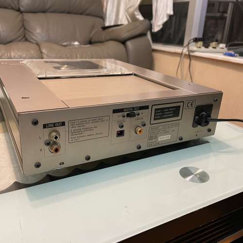 sony cdp-x3000 cd player cd 機 全正常 220v 經典之作，靚聲 ，八成新