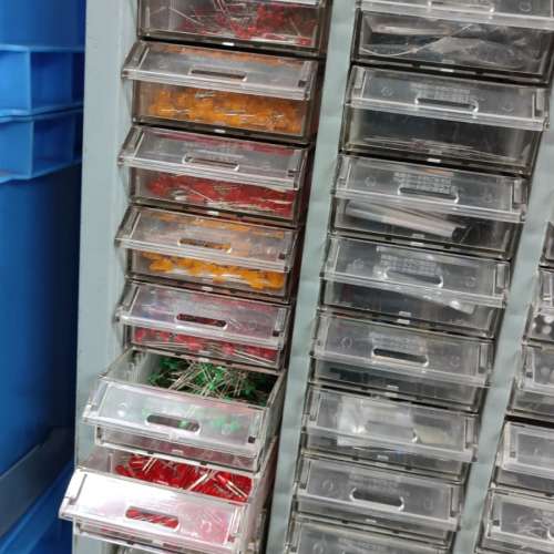 電子零件本司经營各国電子零件