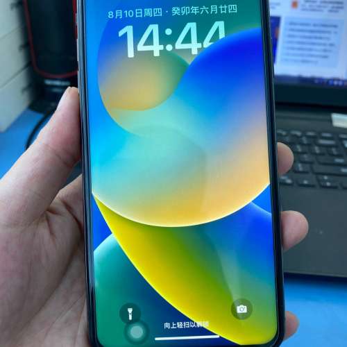 Apple iPhone XS Max 64G 黑色，6.5 寸大螢幕，電池效能100 %，功能全部正常運作，...