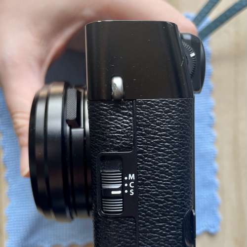 Fujifilm x100v Digital Film Camera (low shutter count, with receipt) 富士數碼...