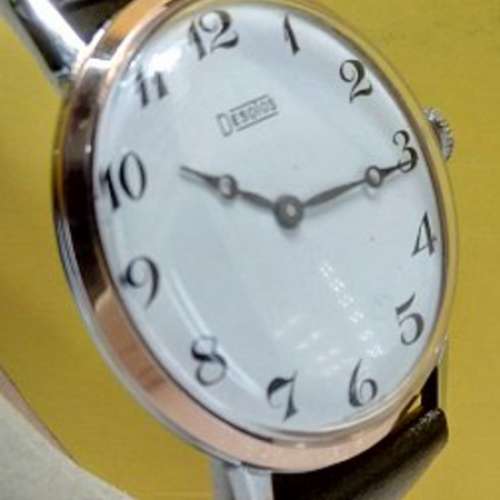 Desotos 機械上鏈腕錶