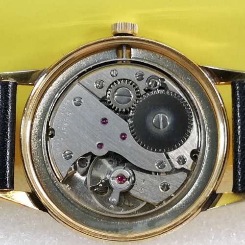 Belora 機械上鏈腕錶