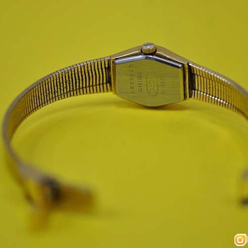 中古OCTO 機械,上鍊,镀金女裝腕錶.
