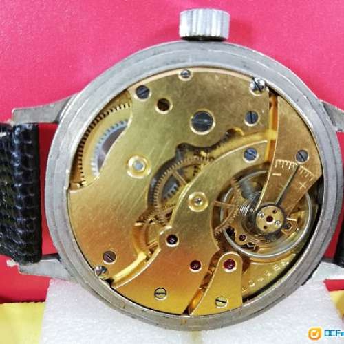 中古機械上鏈皮帶腕錶