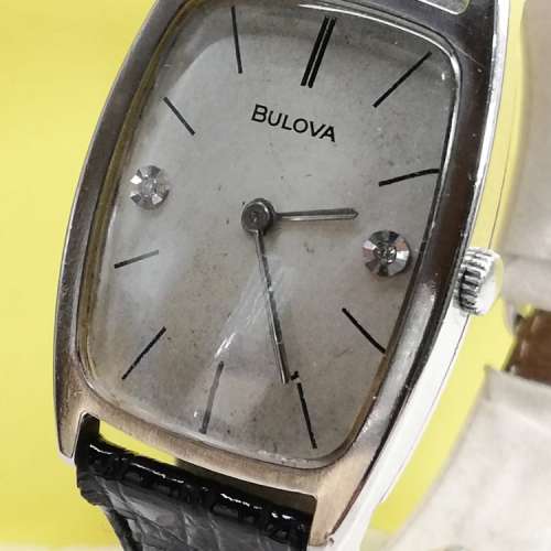 Bulova 機械上鏈腕錶