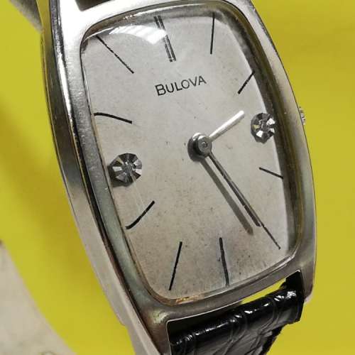 Bulova 機械上鏈腕錶