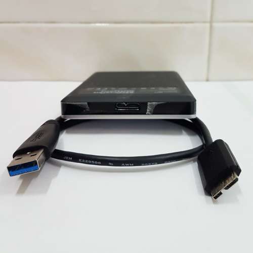 Seagate Backup Plus Slim 2TB Portable USB 流動硬碟