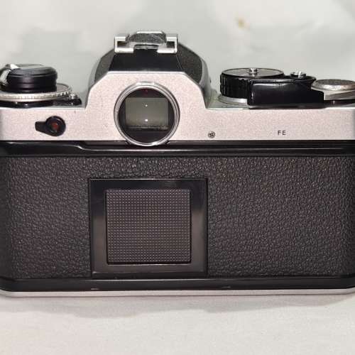 Nikon FE + 50/1.4 Nikkor S NAI