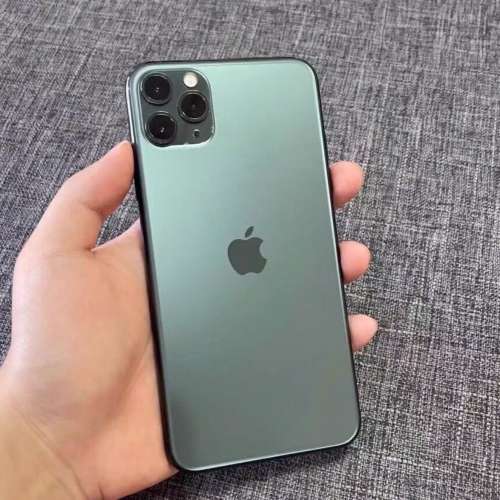 Apple Iphone 11 pro Max 256G ，6.7 寸大屏幕顯示，電池100 % 健康度，已貼上全新...