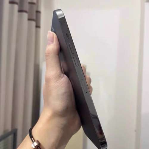 iPhone 12 Pro Max 128G 6.7寸大螢幕，可同時是用兩張實體卡，功能全部正常運作，已...