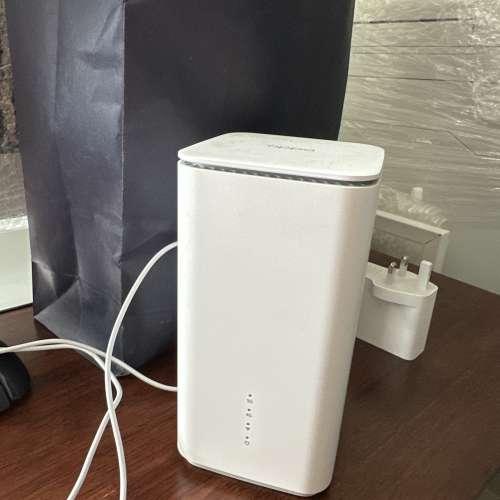 Oppo 5G CPE T1a sim Router