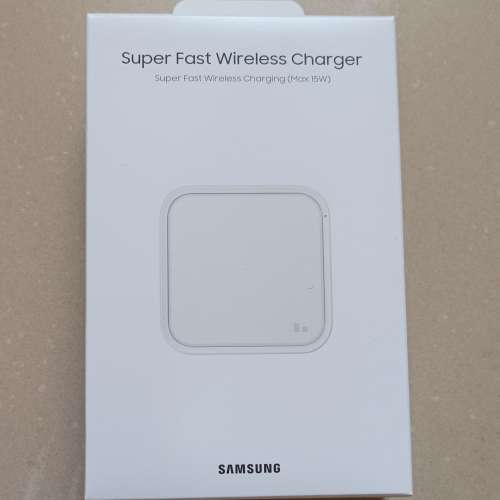 Samsung 三星無線閃充充電板 P2400 (15W) 白色