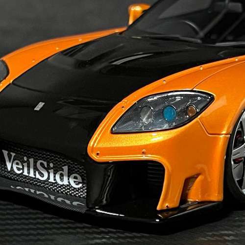 Veilside仕樣的 Mazda RX-7 1:18 做工細緻