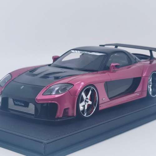 Mazda RX-7 1:18 模型車