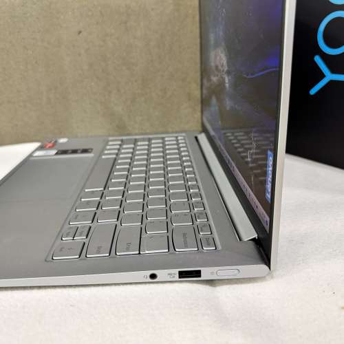 少用新款Lenovo Yoga Slim 7 Pro 頂級版