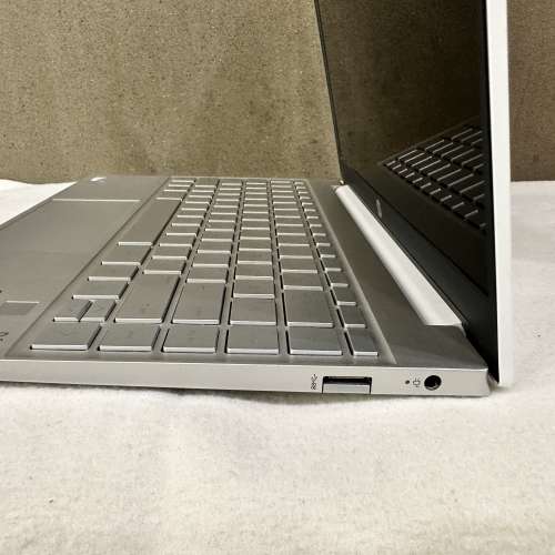 HP Pavilion 13-inch 2021 輕巧商務機