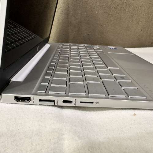 HP Pavilion 13-inch 2021 輕巧商務機