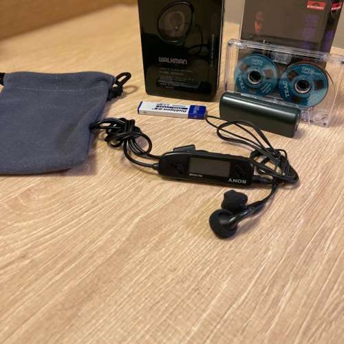 日本製Sony wm-Ex909墨綠 雙磁頭 DBB板Walkman