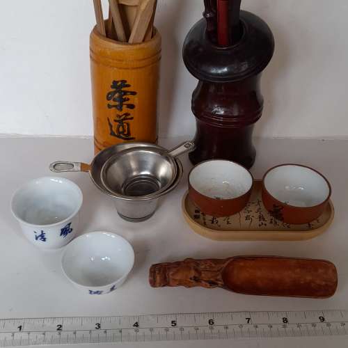 清理存貨一手十七件茶道用具如照片顯示共售三百元，no.3.10.23。