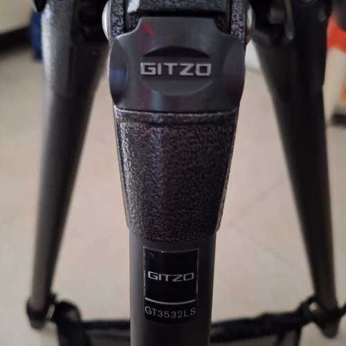 Gitzo- GT353532LS 碳纖腳架 with 油壓波頭
