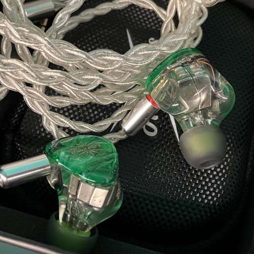 Kiwi Ears Orchestra LITE 8動鐵耳機iem 95%新 行貨有單有保養