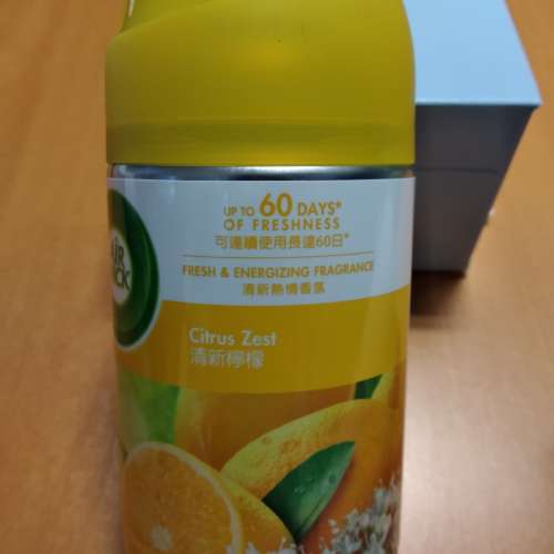 喜詩 香氛 自動噴霧機 連半罐 香甜薰衣草味 及 1罐未用過既 檸檬味