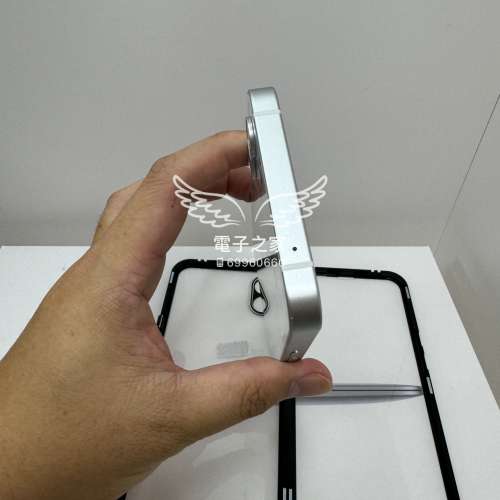 (接近全新)高配nothing phone 1 12+256  白色 送磁吸殼  全新質素，如圖 99%新， 😍...