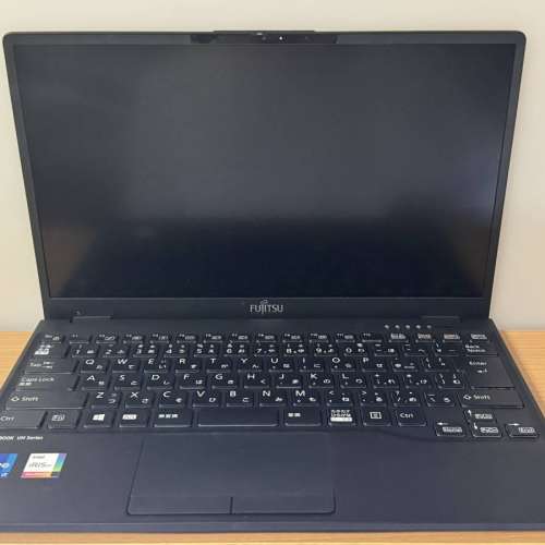 PC LIFEBOOK UH-X/F3 Core i7 1165G7 FUJITSU 富士通