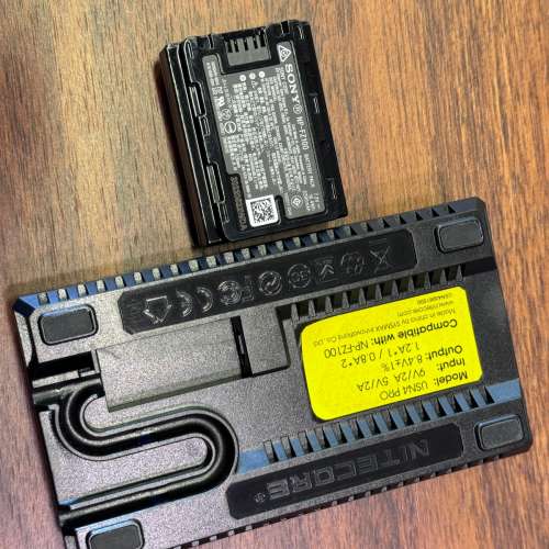 Sony A7 A9 原裝電 NP-FZ100,Nitecore 充電座