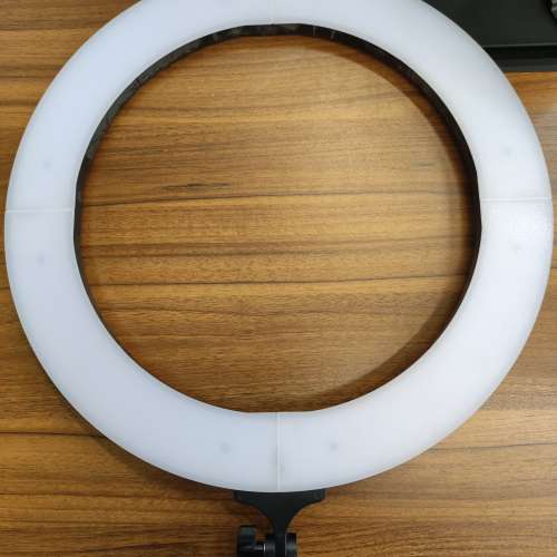 直播燈, 大圈直徑19"（近48cm）LED補光燈