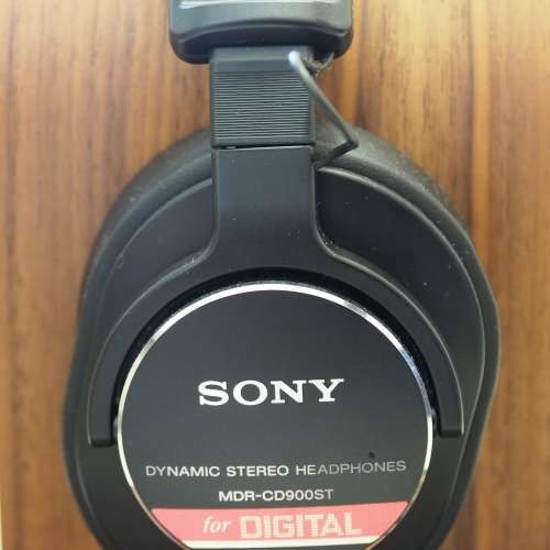 【近乎全新｜使用時數少於1小時】Sony CD900ST + Yaxi stPad2