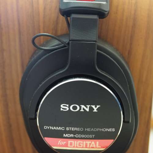 【近乎全新｜使用時數少於1小時】Sony CD900ST + Yaxi stPad2